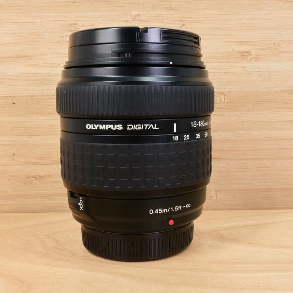 Olympus Zuiko Digital 18-180mm f/3.5-6.3 ED Zoom Lens for Four Thirds Mount - Picture 4 of 7